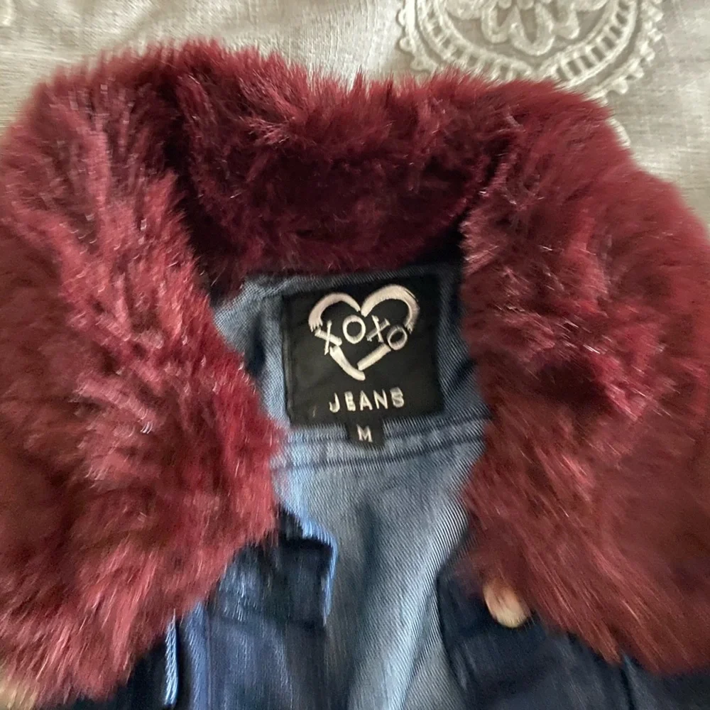 NWT XOXO Denim Jacket With Faux Red Fur Size M - Picture 2 of 4